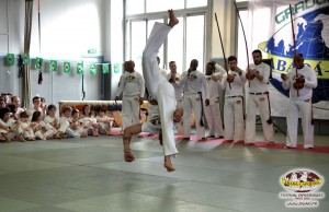 capoeira-paris-2015-festival-capoeiraizes-abada-jogaki-17