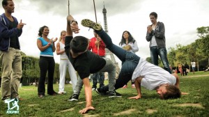 capoeira-paris-escorpiao-attaque-scorpion