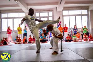 Association de Capoeira Paris Jogaki 2014 - atelier decouverte pour enfant jogaventura128 [L1600]