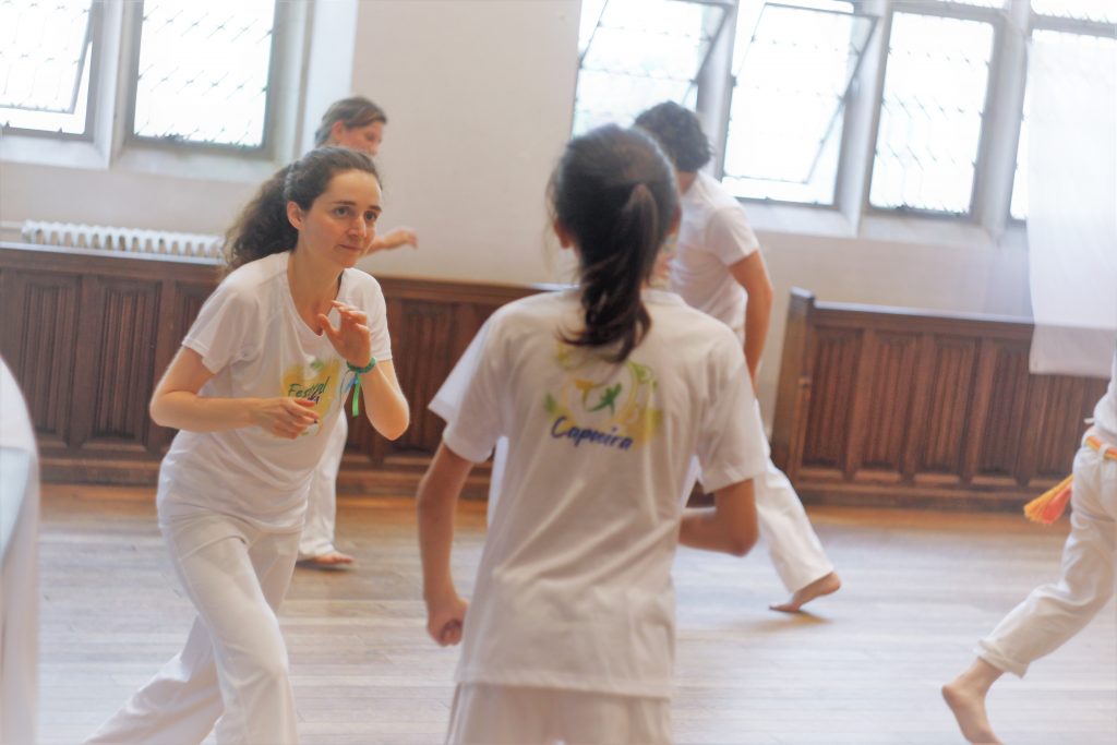 capoeira : entre danse et combat au festival jogaki
